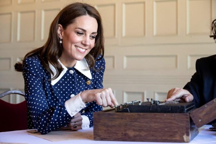 El nuevo accesorio de Kate Middleton y su extraordinaria importancia para la reina Isabel