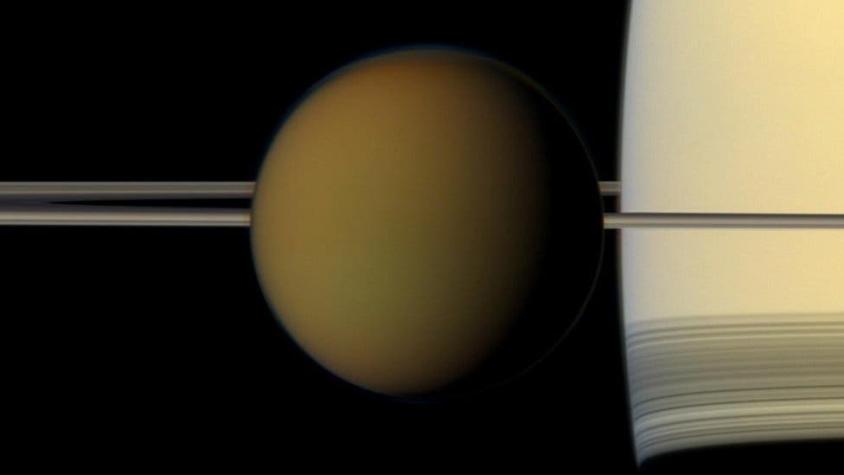 Cómo es Titán, el satélite de Saturno que es lo más parecido a la Tierra en el Sistema Solar