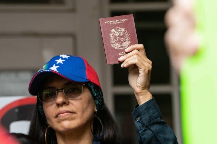 Estados Unidos reconocerá los pasaportes vencidos de los venezolanos