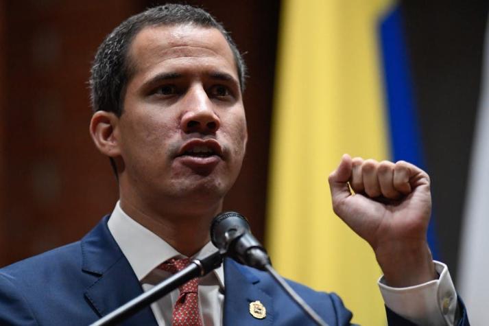 [VIDEO] Guaidó asegura que Maduro ordenó abrir pasos fronterizos por "presión de los ciudadanos"