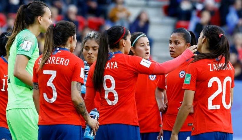 Chilenos creen que le irá mejor a La Roja femenina en el Mundial que a la masculina en Copa América