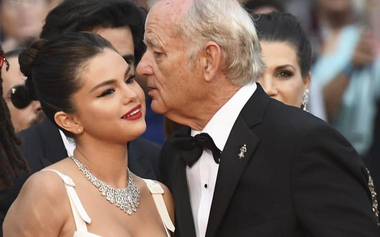 [VIDEO] Selena Gomez reveló al fin qué le dijo Bill Murray al oído durante el Festival de Cannes
