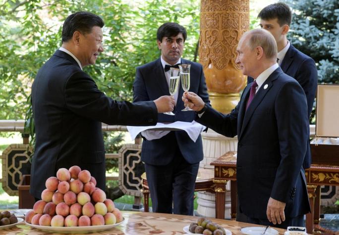 El "dulce" regalo de cumpleaños que Vladimir Putin le dio a Xi Jinping
