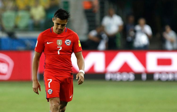 "Zona roja del fútbol": Reportaje incluye a Alexis entre futbolistas con mayor desgaste físico