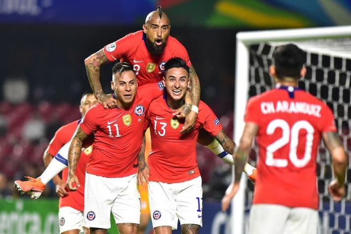 [VIDEO] Cayó el segundo: Eduardo Vargas define gran jugada colectiva y Chile se pone 2 a 0