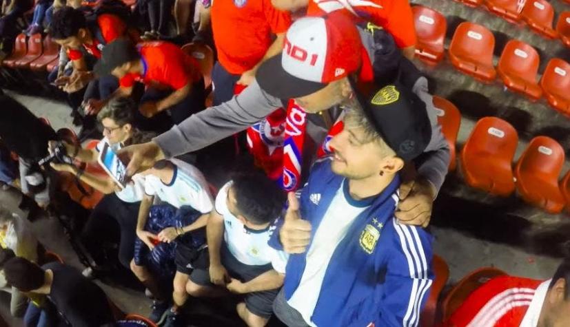 "¡Les trajimos la suerte!": Los Displicentes se "colaron" en la barra de la "Roja" en Copa América
