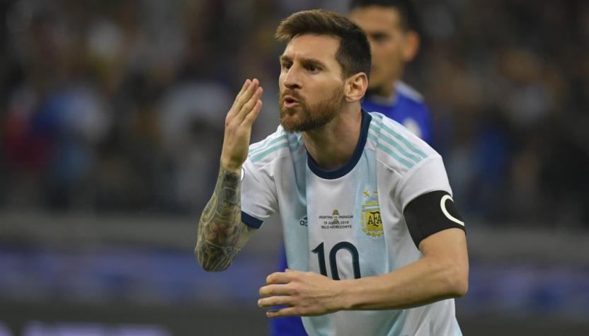 [VIDEO] Penal para Argentina gracias al VAR y Messi anota el empate ante Paraguay en Copa América