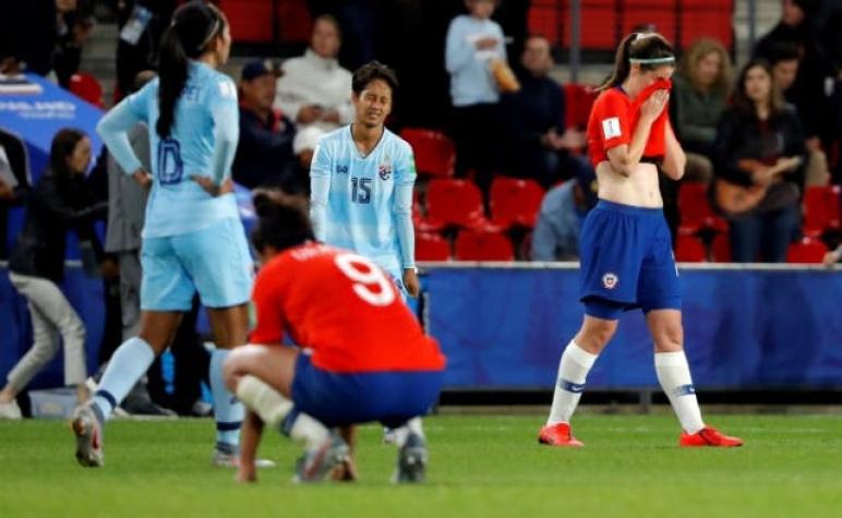[FOTO] La conmovedora imagen tras la eliminación de Chile en el Mundial Femenino de Francia 2019