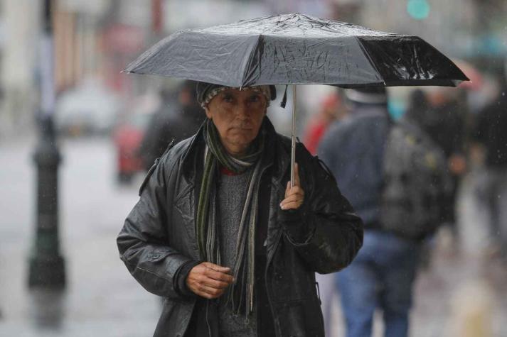 Meteorología emite aviso por lluvias "moderadas a fuertes" en el sur del país