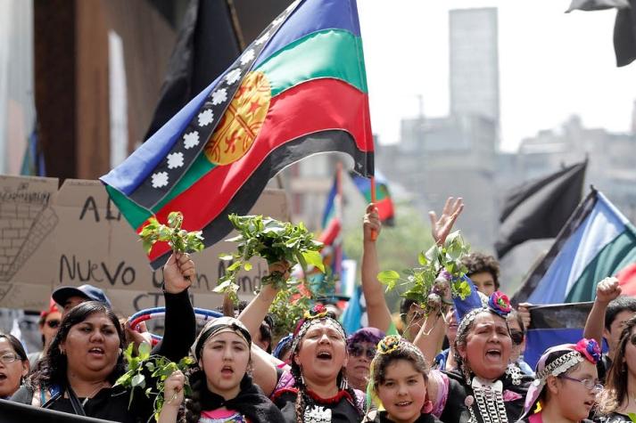 Presidente del Senado pide a Iglesia que cedan un feriado para dedicárselo a los pueblos indígenas