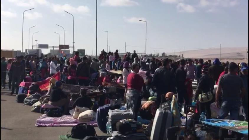 [VIDEO] Venezolanos que quieren entrar a Chile siguen durmiendo en la frontera