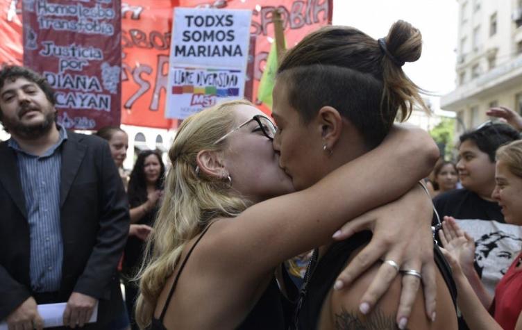 Condenan a mujer por agredir a policía en Argentina: ella acusa lesbofobia en el procedimiento