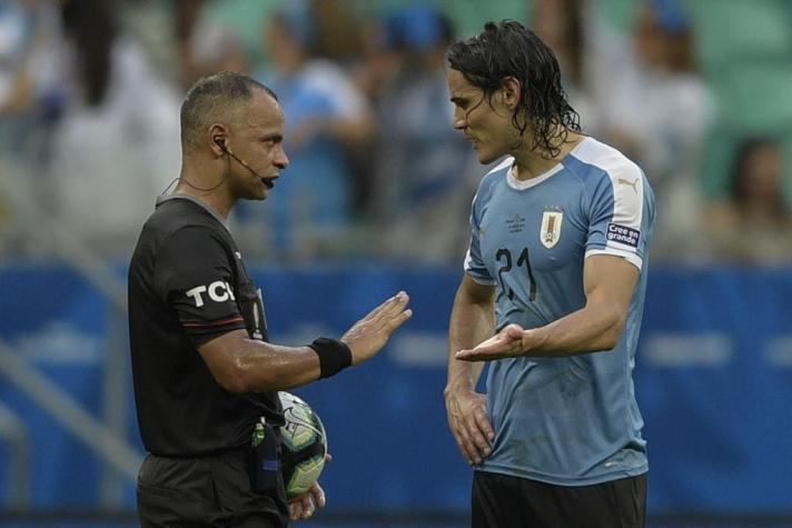 [VIDEO] Uruguay sufre: El VAR le anula un golazo a Edinson Cavani