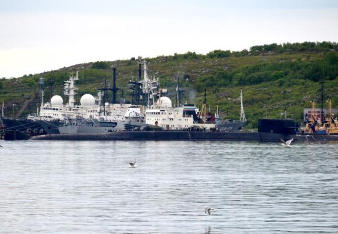 Catorce marinos mueren durante un incendio en un submarino en Rusia