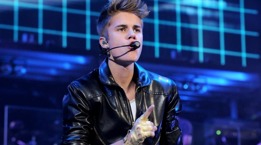 Ex coreógrafa de Justin Bieber lo acusa de humillar a las mujeres tras última gira mundial