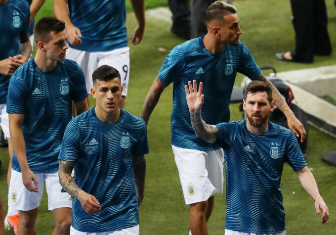 Lluvia obliga a suspender entrenamiento de Argentina con miras al duelo frente a Chile