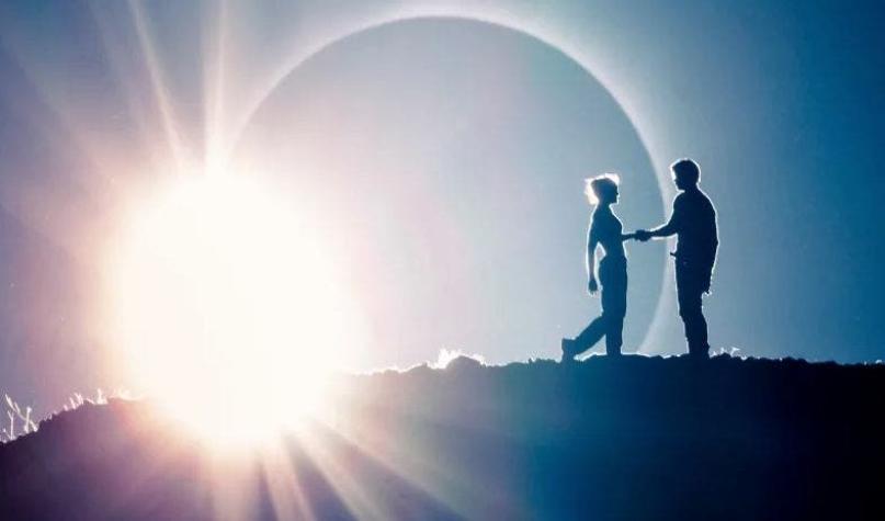[FOTO] Nomad: La película que grabó una escena al límite durante el eclipse en Chile