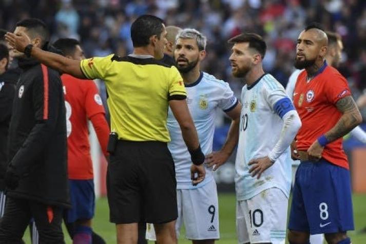 Conmebol responde a críticas por arbitrajes en la Copa América: "Son una falta de respeto"