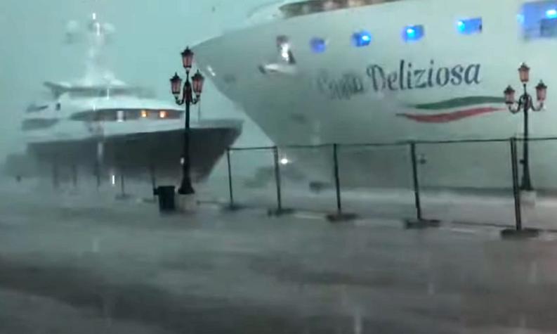 [VIDEO] Un crucero gigante pierde el control en Venecia pero evita chocar