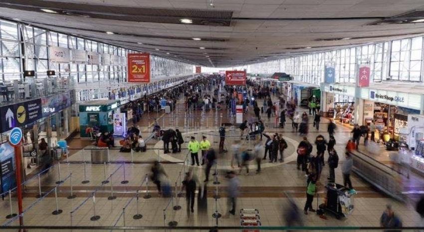 Aeropuerto de Santiago recibirá 73 mil pasajeros diarios durante vacaciones de invierno