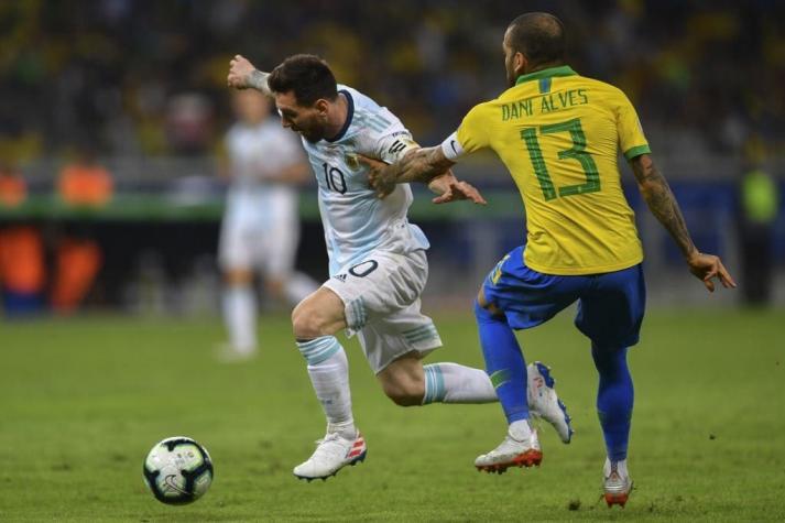 Dani Alves rechaza los enojados dichos de Lio Messi: "Los amigos no siempre tienen la razón"
