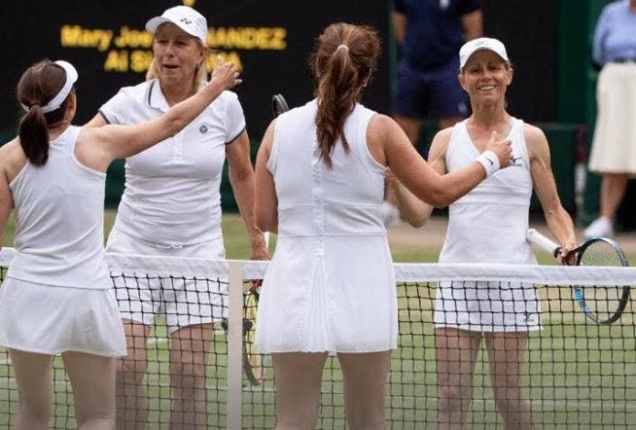 ¿El mejor punto en dobles de la historia? Veteranas de Wimbledon sorprenden con espectacular jugada