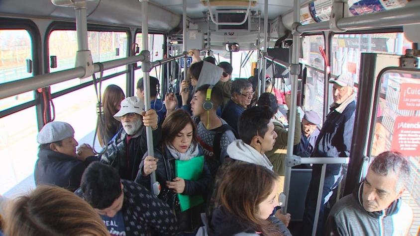 [VIDEO] ¿Cuánto gastan santiaguinos en transporte?