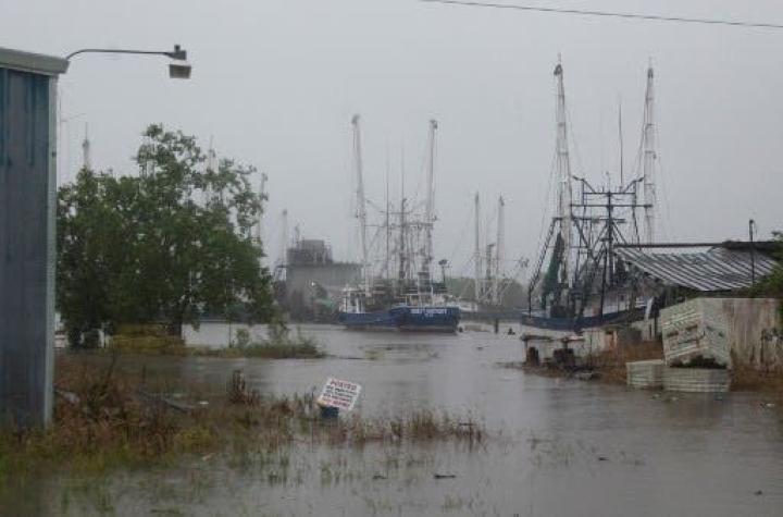 Tormenta tropical Barry azota a Luisiana y millones se preparan para inundaciones