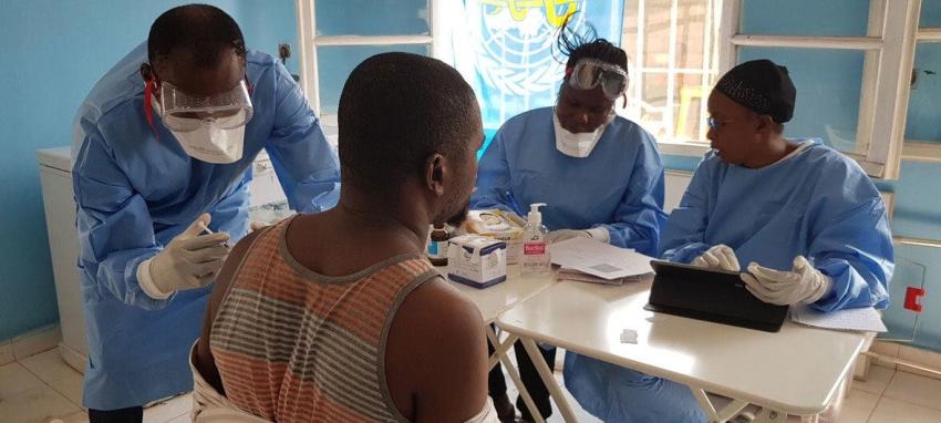 OMS declara brote de ébola como emergencia internacional en RD del Congo