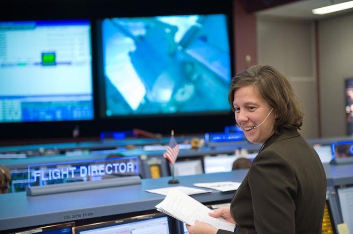 Mujeres Bacanas: Holly Ridings, primera directora de vuelo de la NASA