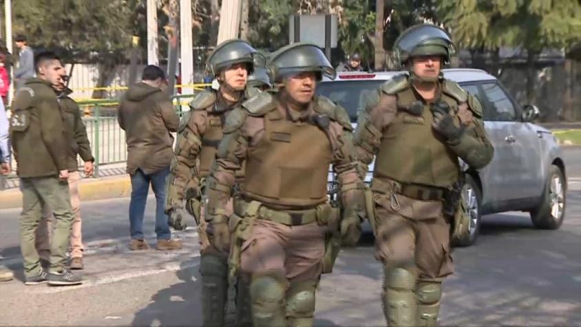 [VIDEO] Ocho carabineros heridos por bomba en comisaría de Huechuraba