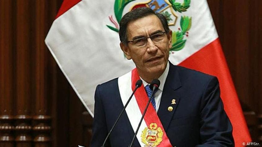 Martín Vizcarra entrega al Congreso proyecto para adelantar elecciones