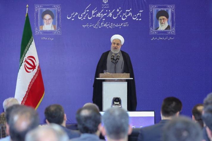 Presidente de Irán afirma que sanciones contra canciller reflejan el "miedo" de Estados Unidos