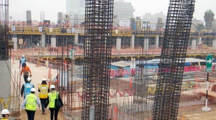 Tragedia en construcción en Lima: Dos obreros murieron al precipitarse andamio donde trabajaban