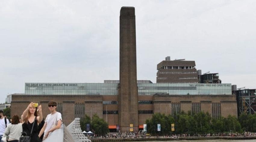 Adolescente lanzó a un niño de seis años desde el piso 10 del Tate Modern de Londres