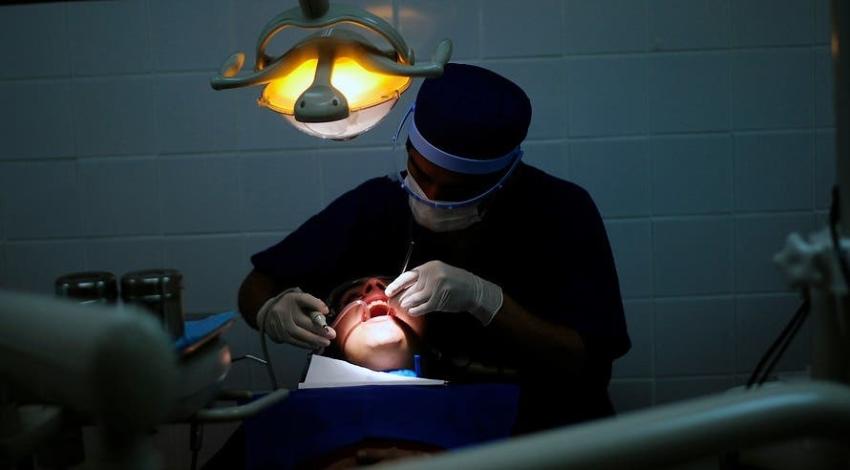 Justicia condena a clínica odontológica a pagar millonaria multa por tratamiento mal hecho