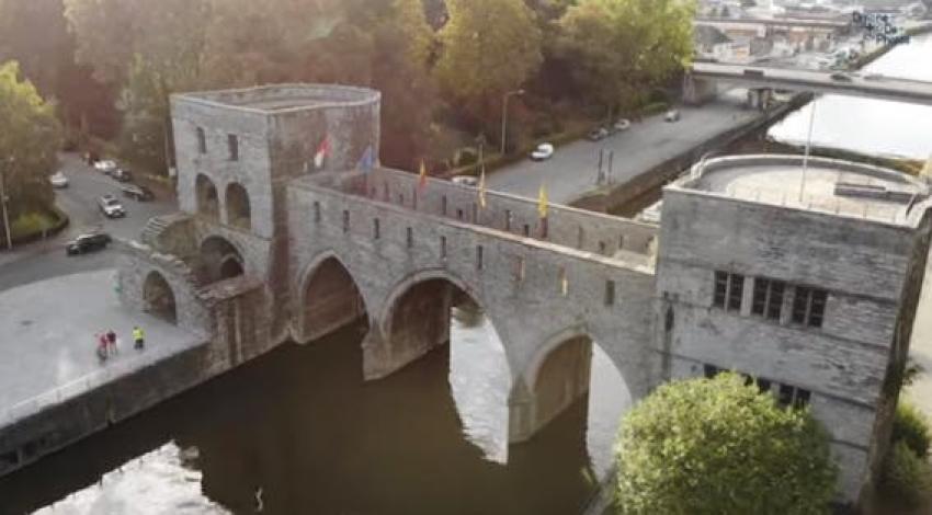 [VIDEO] Bélgica: Puente de la edad media es derribado para permitir el paso de cruceros