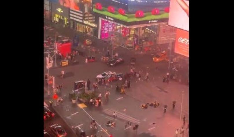 Pánico en Nueva York por falsa alarma de tiroteo: Así fue el momento de evacuación de turistas