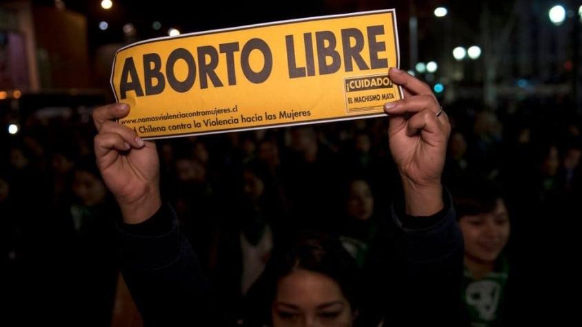 BBC: Los doctores que rechazan a las mujeres que quieren abortar en Chile