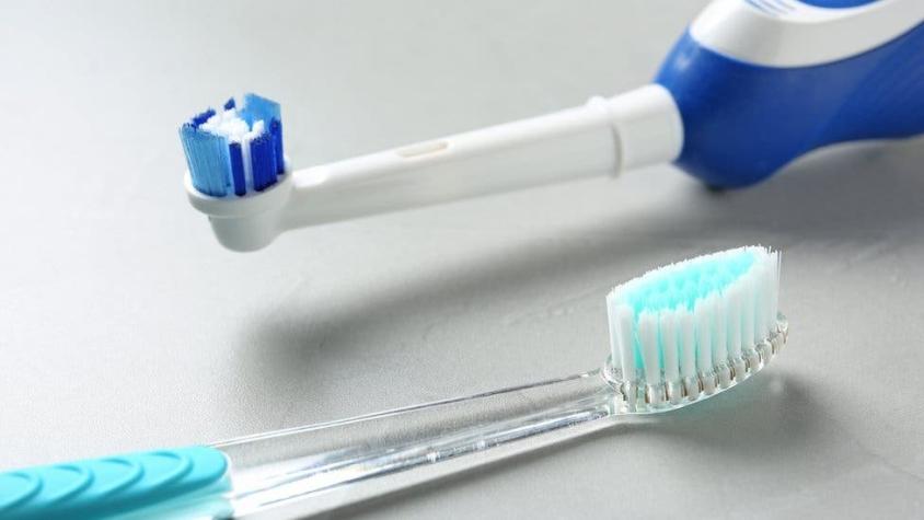 Eléctrico o manual: ¿qué cepillo dental es mejor para nuestros dientes y encías?