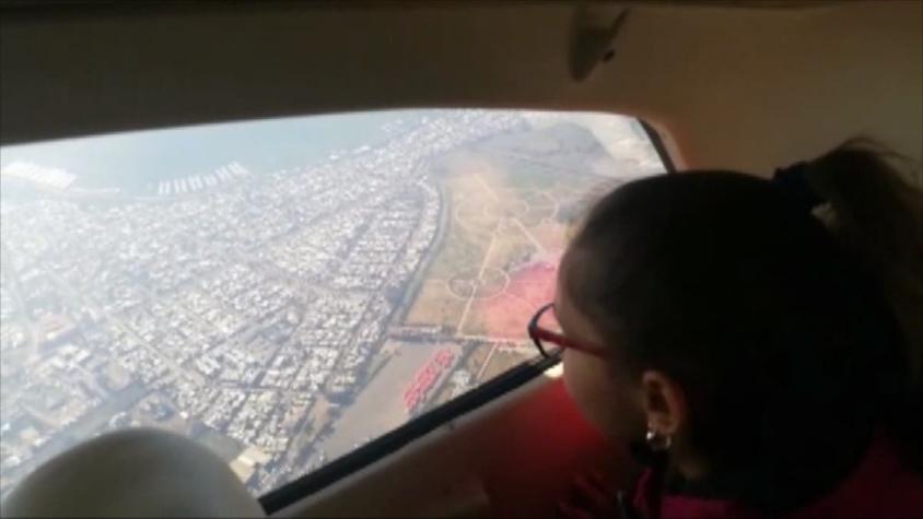 [VIDEO] Niños vuelan en avioneta por primera vez por Santiago