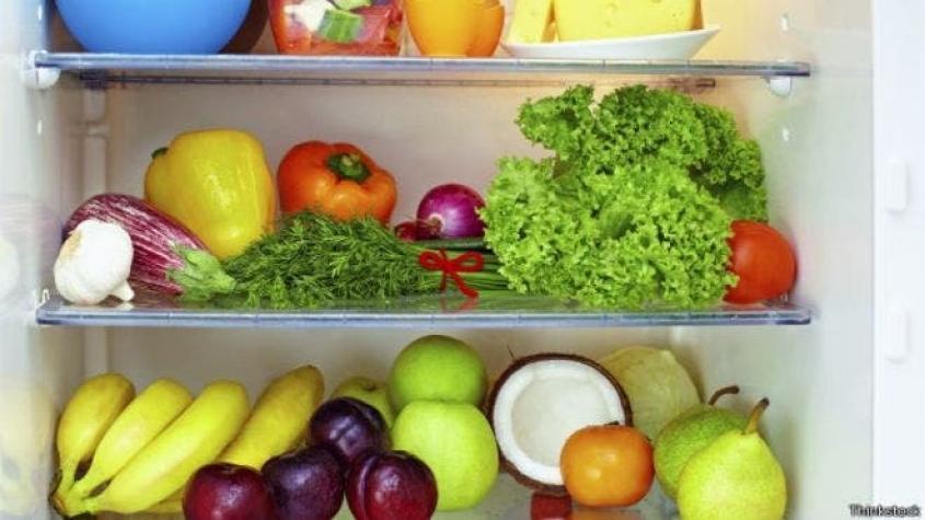 ¿Qué alimentos es mejor conservar fuera del refrigerador?
