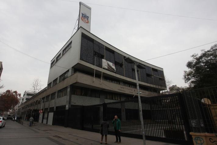 Estudiantes del Instituto Nacional llegan a un acuerdo con el alcalde de Santiago