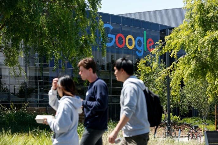 Google insta a que sus empleados no discutan sobre política durante jornadas laborales