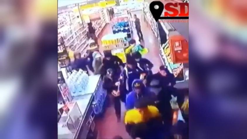 [VIDEO] Barristas de Coquimbo Unido saquean supermercado en Puchuncaví