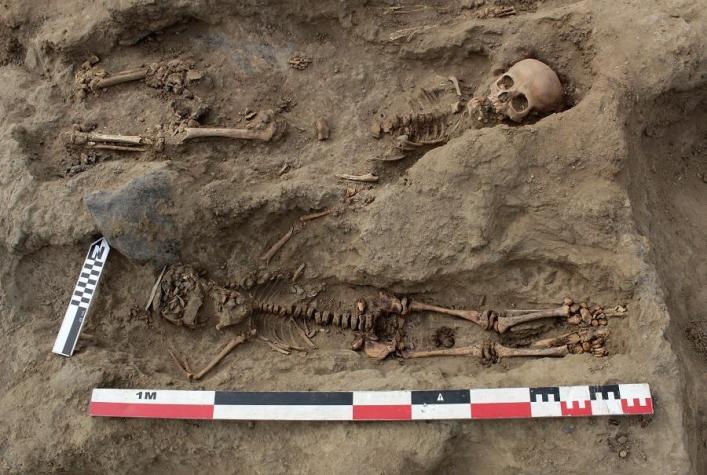 El macabro hallazgo en Perú de los restos de 227 niños sacrificados por la cultura Chimú