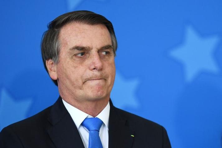 Bolsonaro elimina comentario sobre primera dama francesa en Facebook