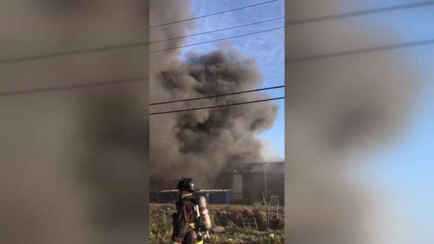 Incendio en San Bernardo: Reportan cinco lesionados y suspensión de clases de educación física