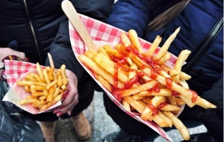 Estudio revela que el consumo de comida rápida podría contribuir a la depresión en adolescentes
