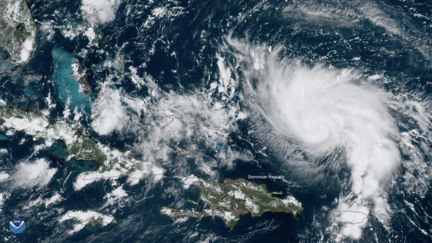 Las Bahamas se aprestan a recibir impacto de poderoso huracán Dorian